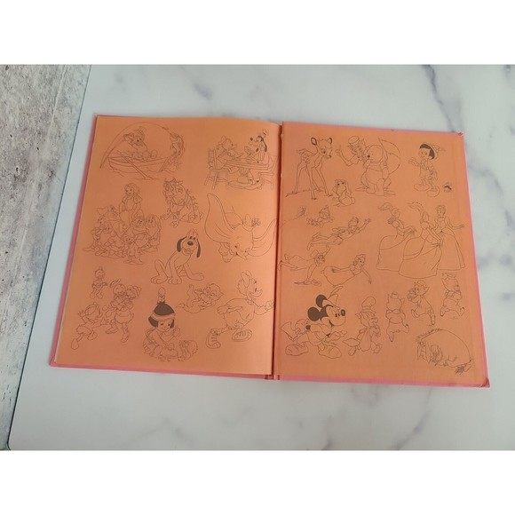 Disney -Pooh Plans A Party, 1986 Fun-To-Read Library Volume 18, Bantam Books - Picture 8 of 10